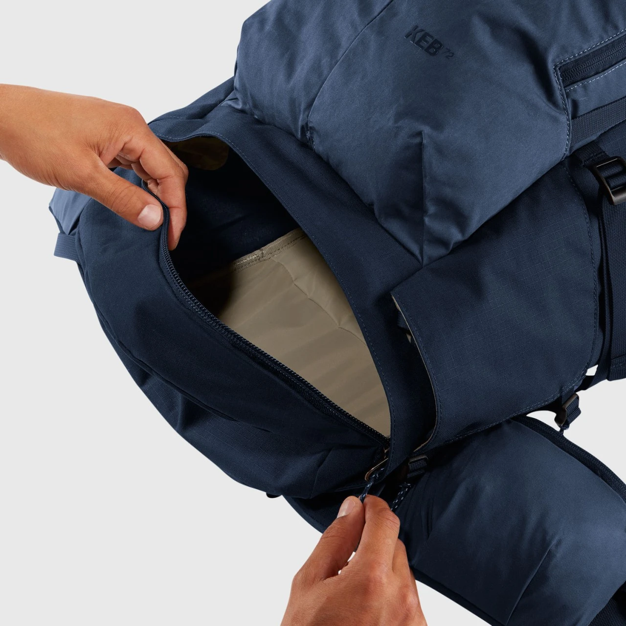 FJÄLLRÄVEN Wanderrucksack Keb 72 Für Herren Storm-Dark Navy Wanderrucksack Keb 72 Für Herren 6 FJÄLLRÄVEN Wanderrucksack Keb 72 Für Herren Storm-Dark Navy Wanderrucksack Keb 72 Für Herren – Bild 4