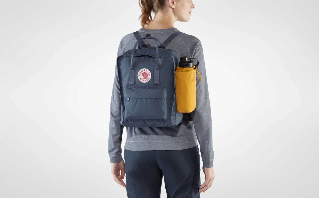 FJÄLLRÄVEN Kånken Bottle Pocket 560 - Navy Kånken Bottle Pocket 5 FJÄLLRÄVEN Kånken Bottle Pocket 560 - Navy Kånken Bottle Pocket – Bild 3