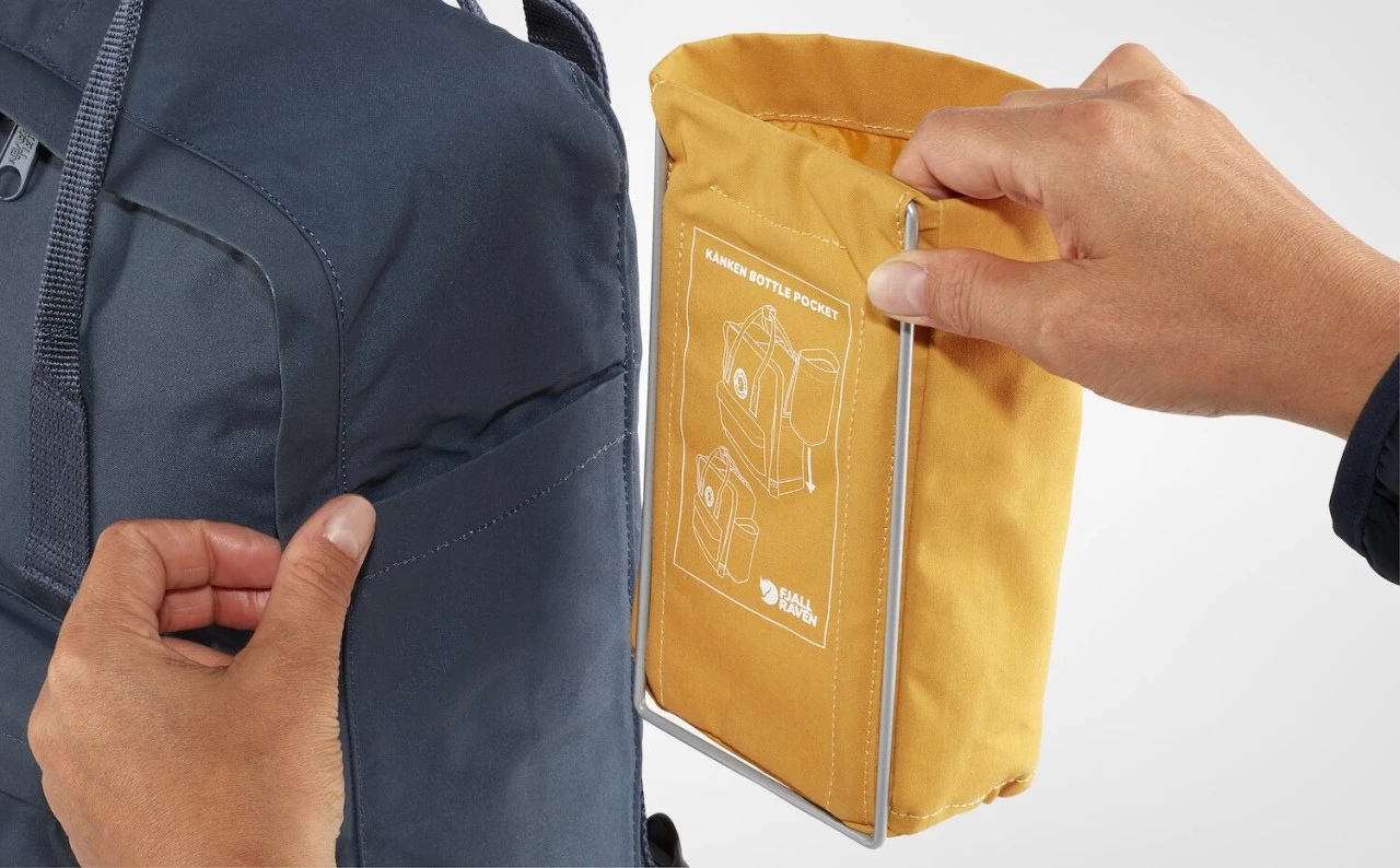 FJÄLLRÄVEN Kånken Bottle Pocket 560 - Navy Kånken Bottle Pocket 6 FJÄLLRÄVEN Kånken Bottle Pocket 560 - Navy Kånken Bottle Pocket – Bild 4