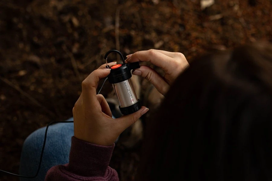 Ledlenser ML4 Warm Light Outdoor-Laterne ML4 Warm Light Outdoor-Laterne 4 Ledlenser ML4 Warm Light Outdoor-Laterne ML4 Warm Light Outdoor-Laterne – Bild 2