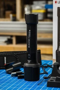 Ledlenser P7R Work UV P7R Work UV 10 Ledlenser P7R Work UV P7R Work UV -Primuss Camping Geschaft ledlenser p7r work uv 502601 detail3 1280x1280