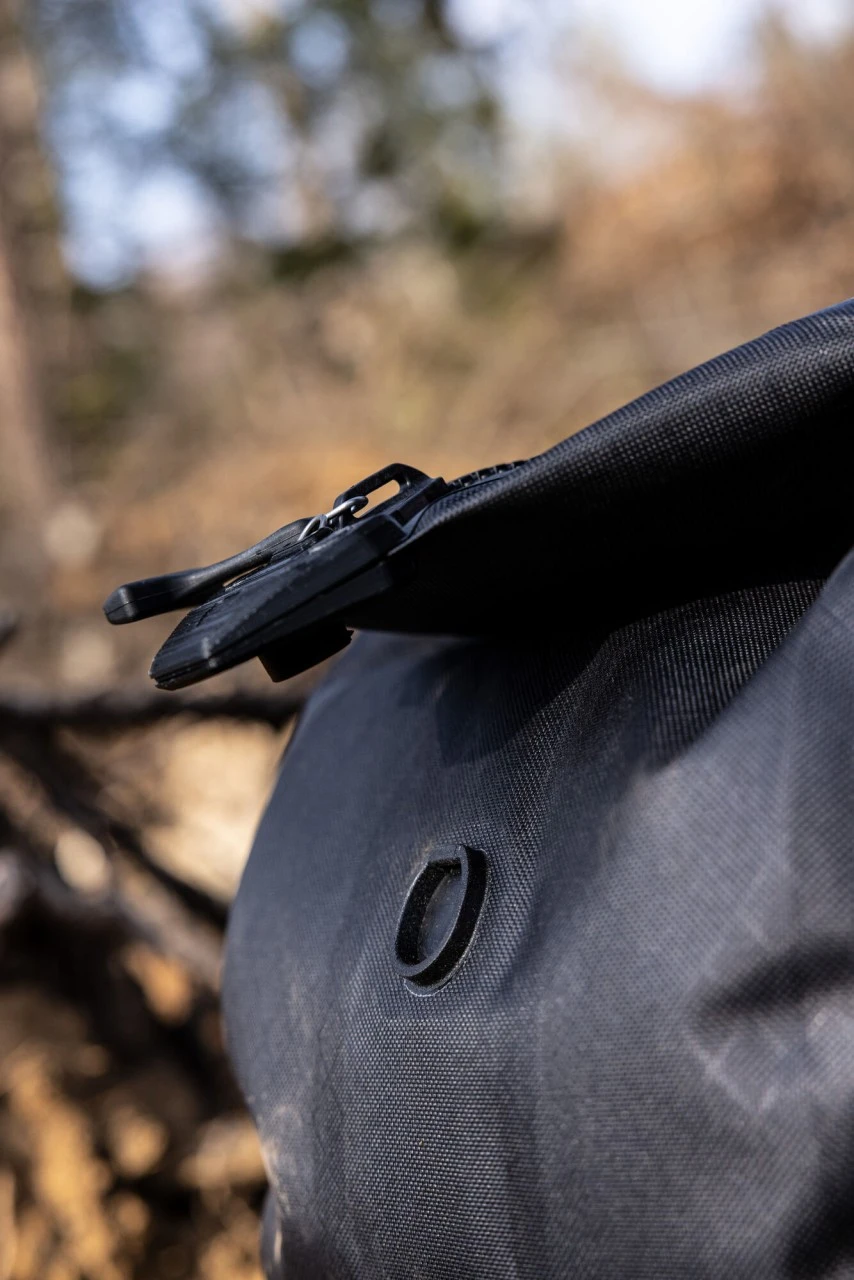 Ortlieb Wanderrucksack Atrack Metrosphere, 34l Vol., Schwarz Wanderrucksack Atrack Metrosphere, 34l Vol., Schwarz 10 Ortlieb Wanderrucksack Atrack Metrosphere, 34l Vol., Schwarz Wanderrucksack Atrack Metrosphere, 34l Vol., Schwarz – Bild 8