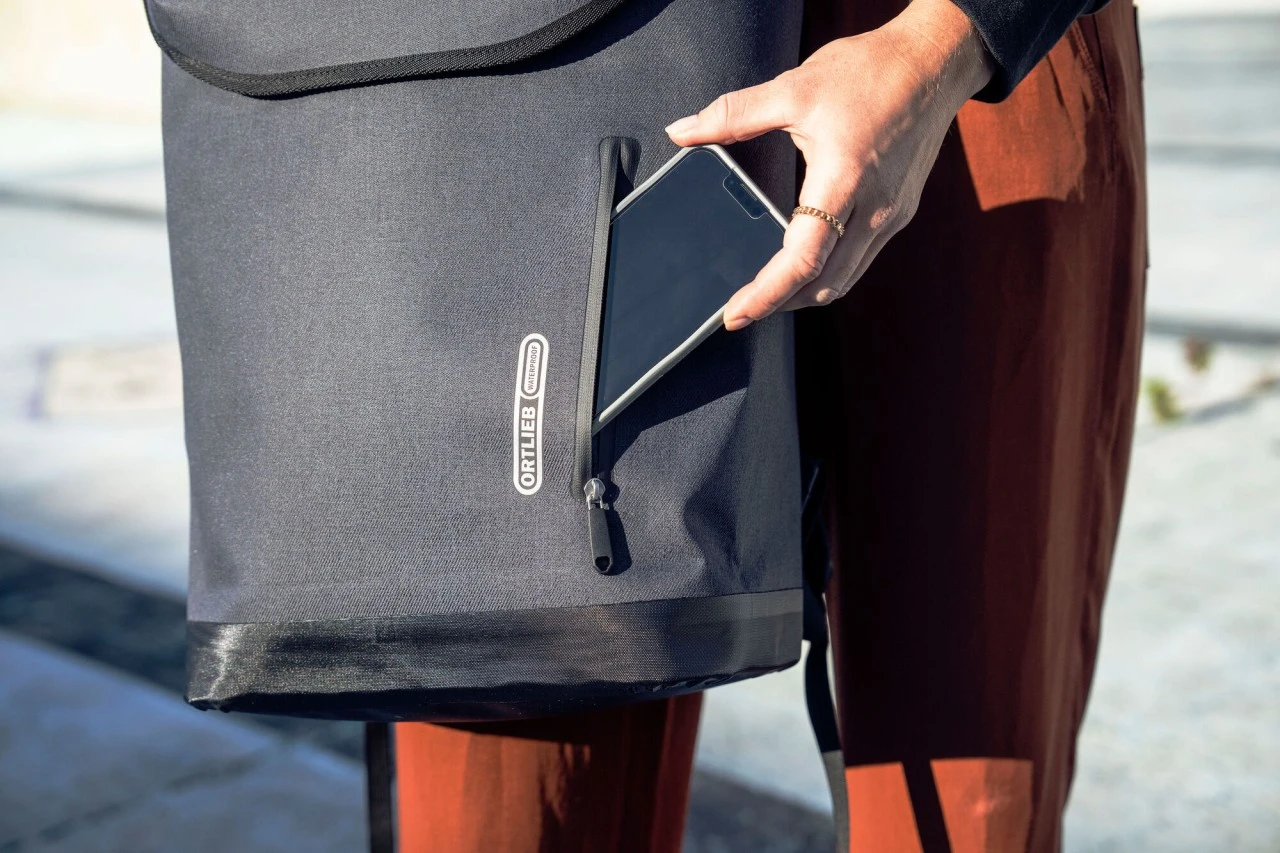 Ortlieb Alltagsrucksack Soulo 25l Vol. Ebony Alltagsrucksack Soulo 25l Vol. 10 Ortlieb Alltagsrucksack Soulo 25l Vol. Ebony Alltagsrucksack Soulo 25l Vol. – Bild 8