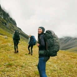 FJÄLLRÄVEN Wanderrucksack Keb 52 W Für Frauen Lava-Dark Lava Wanderrucksack Keb 52 W Für Frauen 26 FJÄLLRÄVEN Wanderrucksack Keb 52 W Für Frauen Lava-Dark Lava Wanderrucksack Keb 52 W Für Frauen -Primuss Camping Geschaft square Mood SS22 Johan Wennerstrom Trekking Nallo DSC1927 EXP 2026 08 09 1280x1280